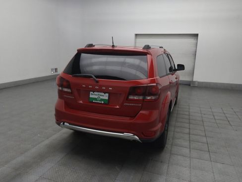 Used 2019 Dodge Journey Crossroad w/ Navigation Group FWD image 7