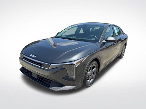 Used 2025 Kia K4 FWD image 3