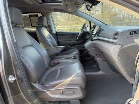 Used 2018 Honda Odyssey EX-L image 45