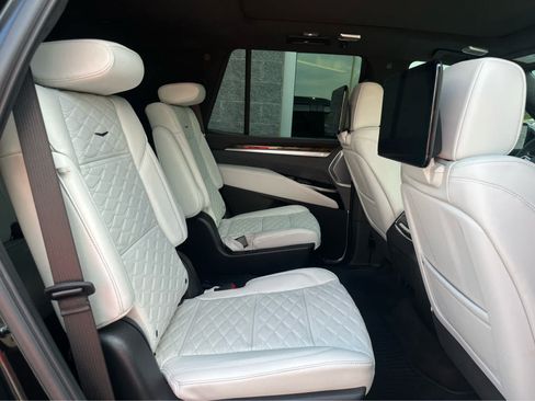 Used 2026 Cadillac Escalade Platinum Sport w/ LPO, ONYX Package AWD/4WD image 12