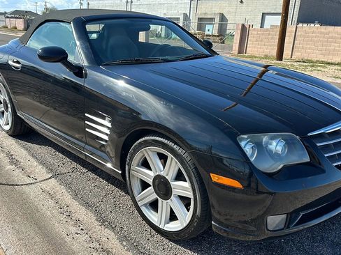 Used 2005 Chrysler Crossfire Limited image 4
