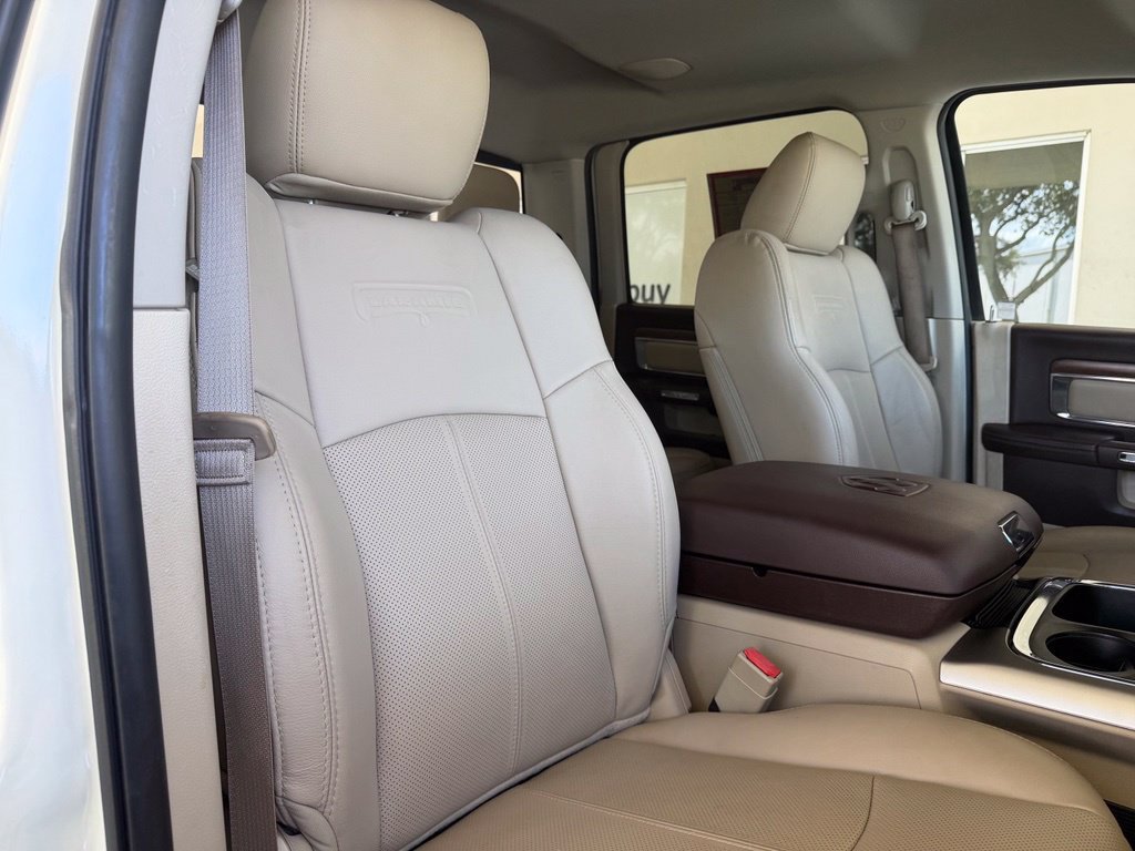 Used 2018 RAM 3500 Laramie RWD image 27