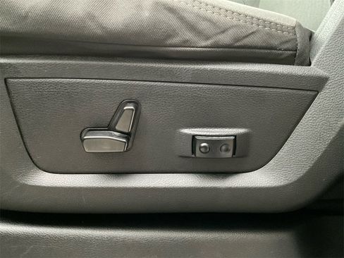 Used 2024 RAM 2500 Big Horn image 29