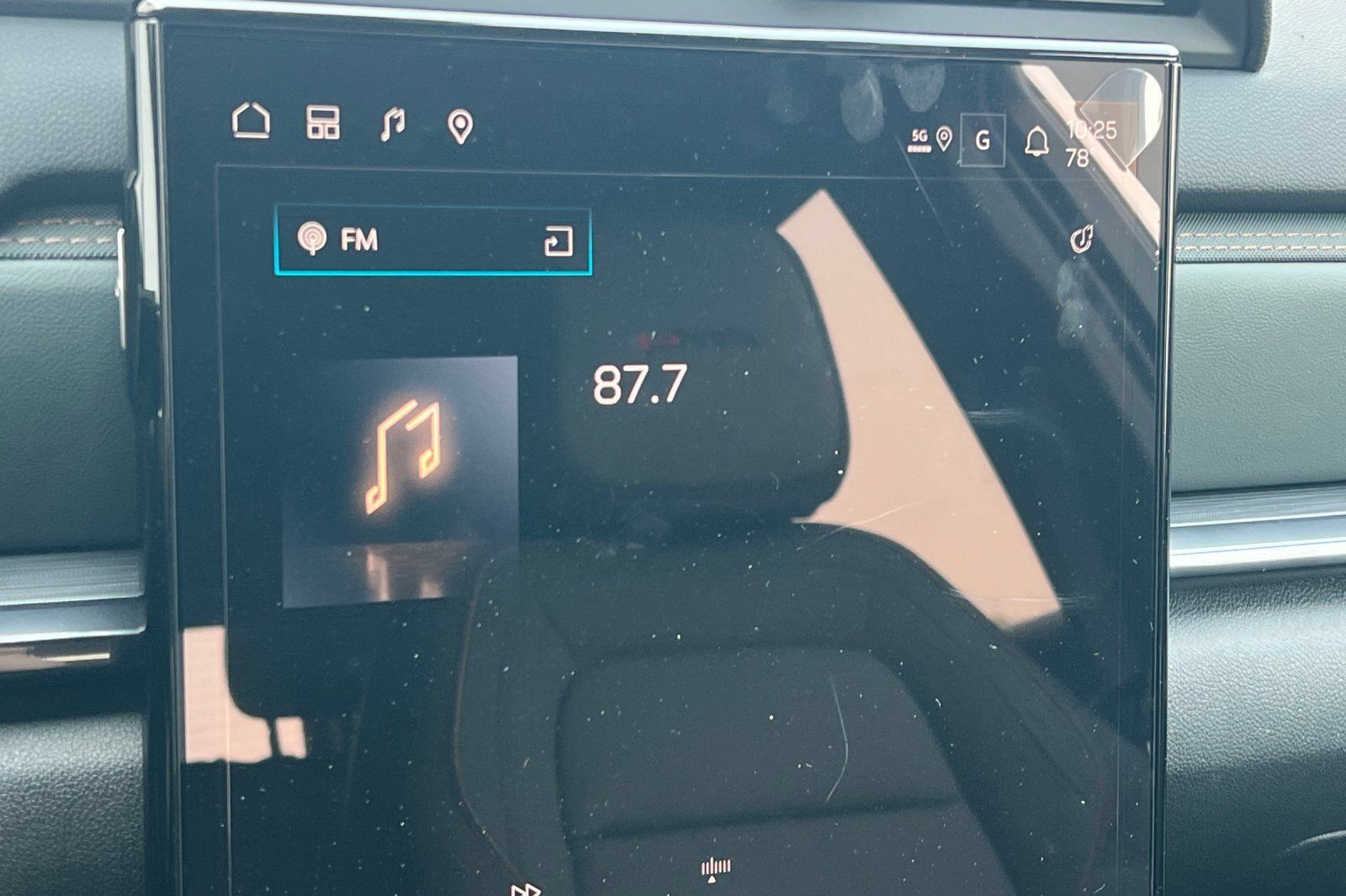 New 2027 GMC Terrain AT4 w/ Technology Package II AWD/4WD image 15