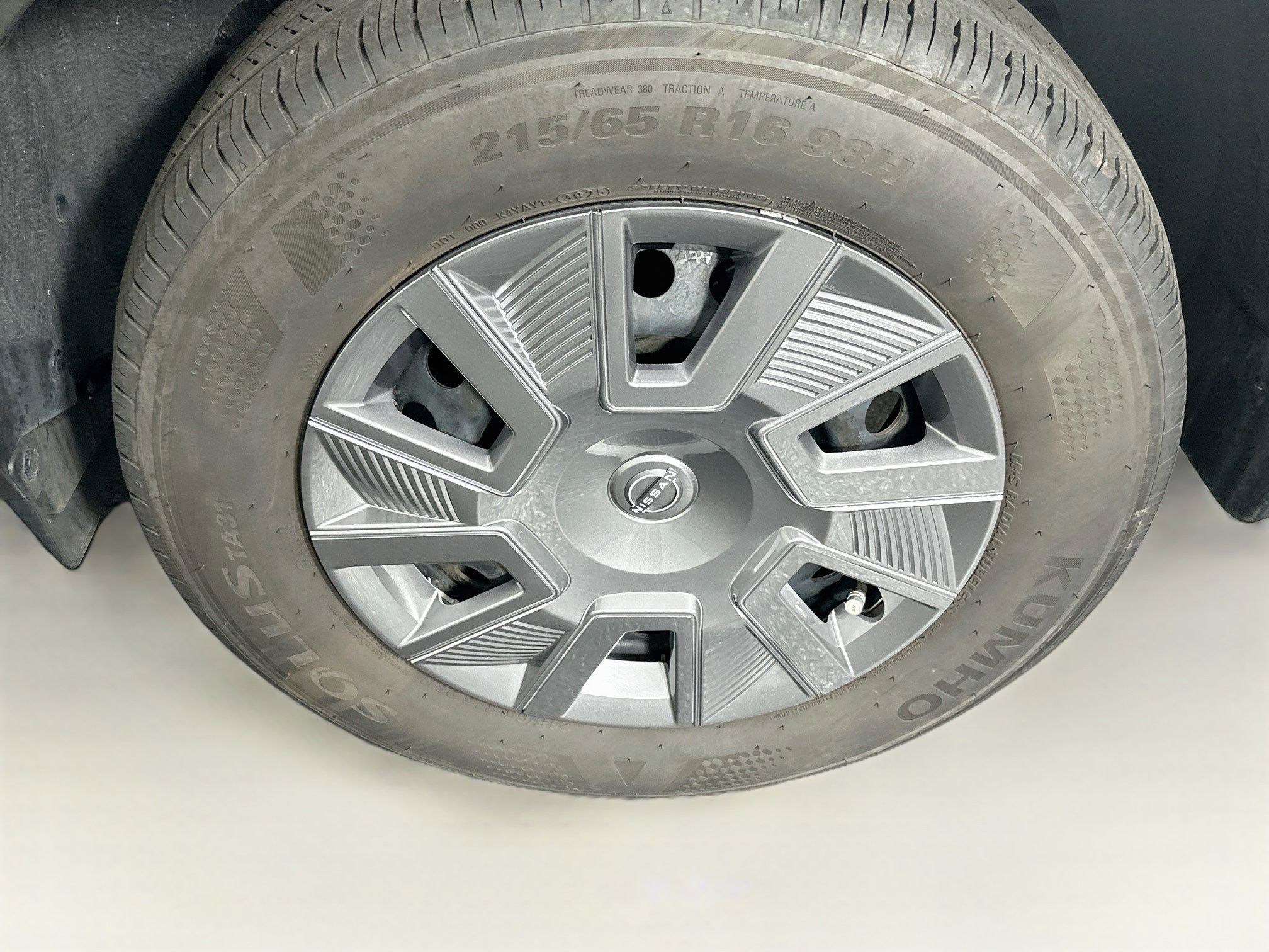Used 2026 Nissan Kicks S FWD image 11
