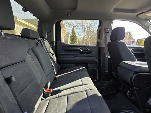 Used 2023 GMC Sierra 1500 Elevation image 25