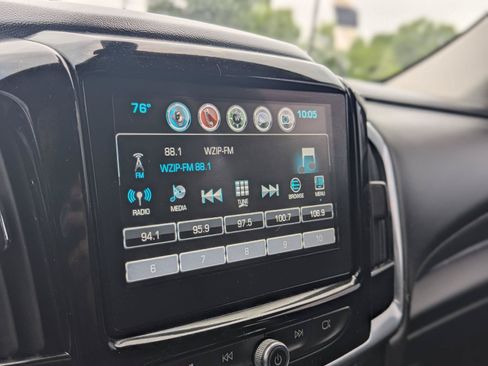 Used 2019 Chevrolet Traverse Premier w/ LPO, Black Accent Package AWD/4WD image 32