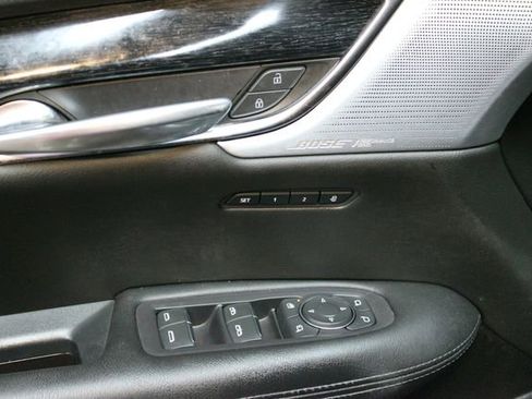 Used 2022 Cadillac XT5 Premium Luxury image 18