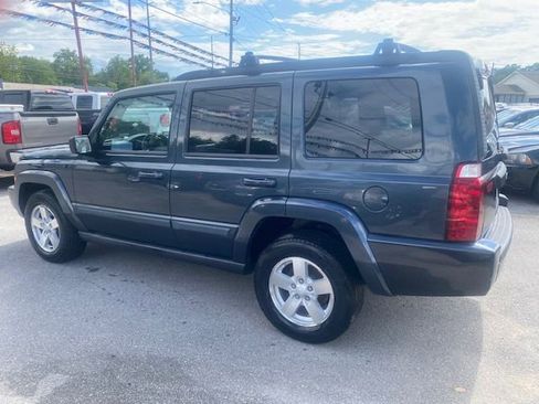 Used 2008 Jeep Commander Sport RWD image 3