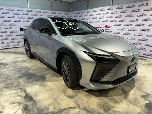 Used 2023 Lexus RZ 450e Premium w/ Accessory Package (2T) image 5