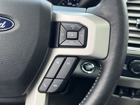 Used 2017 Ford F250 Lariat w/ Lariat Ultimate Package image 31