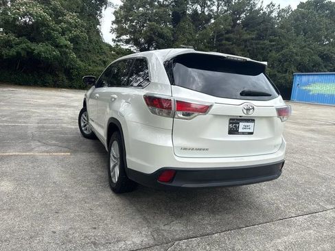 Used 2016 Toyota Highlander LE FWD image 6
