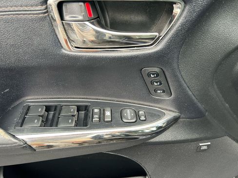 Used 2016 Toyota Avalon Limited FWD image 20