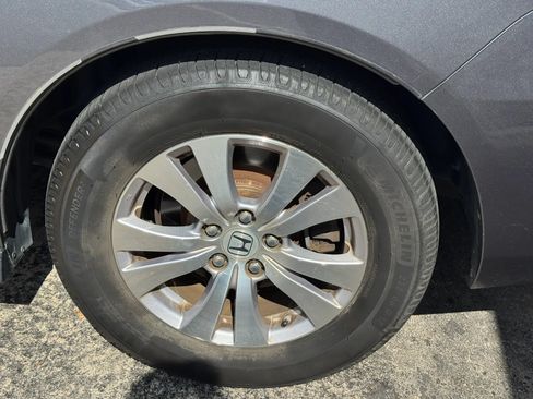 Used 2014 Honda Odyssey EX-L image 38
