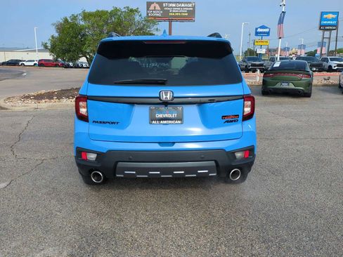 Used 2025 Honda Passport TrailSport image 7