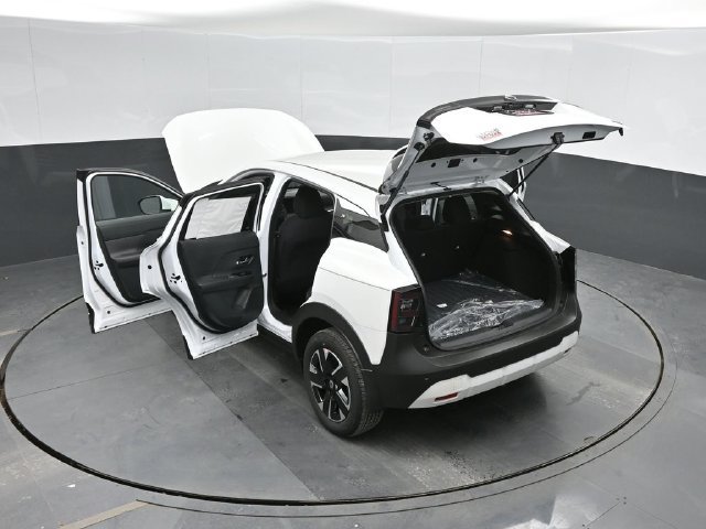 Used 2025 Nissan Kicks SV AWD/4WD image 56