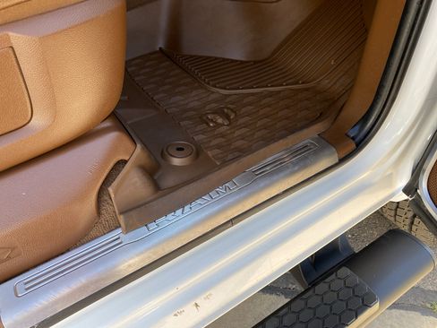 Used 2022 RAM 3500 Laramie image 13