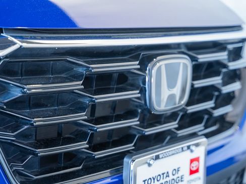 Used 2023 Honda CR-V EX image 9