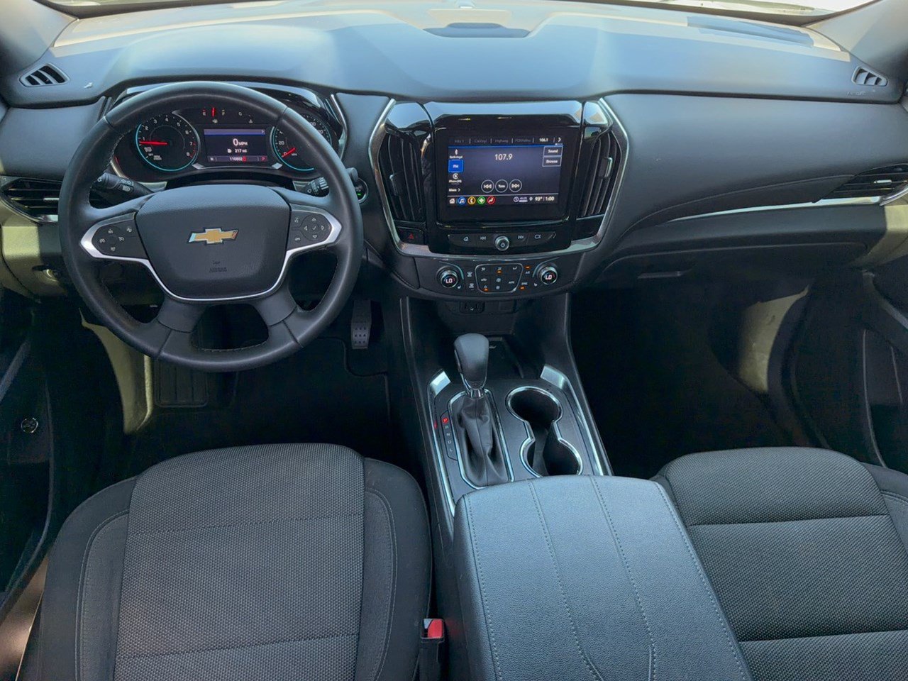 Used 2023 Chevrolet Traverse LT FWD image 17