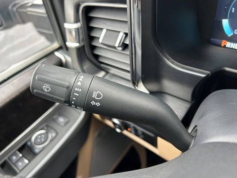 Used 2023 Ford F250 Lariat w/ Chrome Package image 62