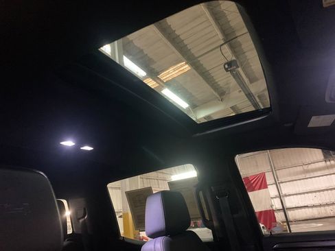 Used 2023 GMC Sierra 1500 AT4 w/ Technology Package image 18