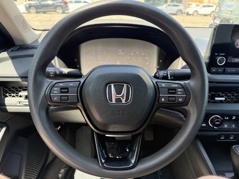 Used 2023 Honda Accord EX image 34
