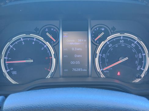 Used 2021 Toyota 4Runner TRD Off-Road Premium image 26