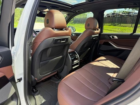 Used 2019 BMW X5 xDrive40i w/ Premium Package 2 AWD/4WD image 28