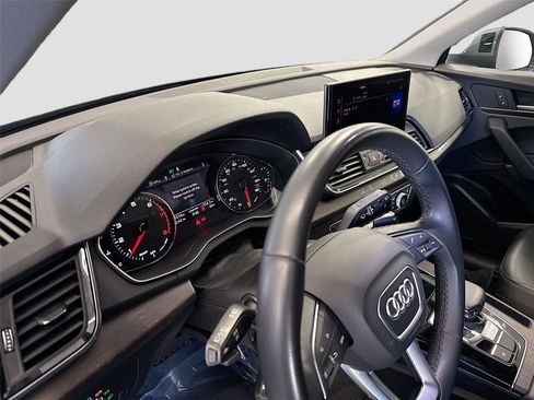 Certified 2023 Audi Q5 2.0T Premium w/ Convenience Package AWD/4WD image 9