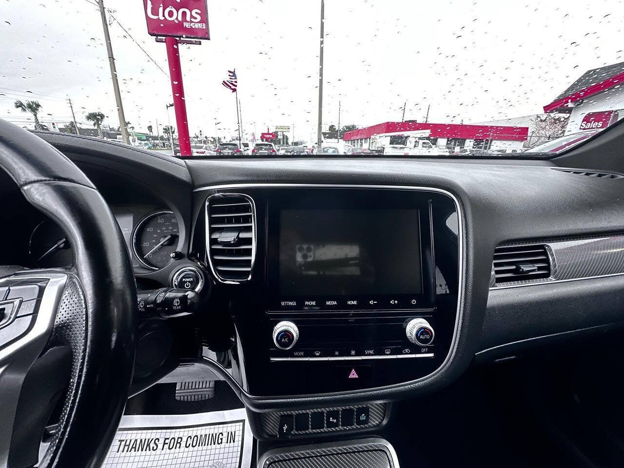 Used 2022 Mitsubishi Outlander LE AWD/4WD image 11