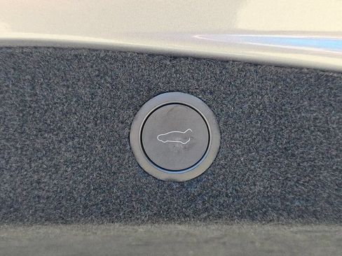 Used 2025 Tesla Model 3 Long Range RWD image 16