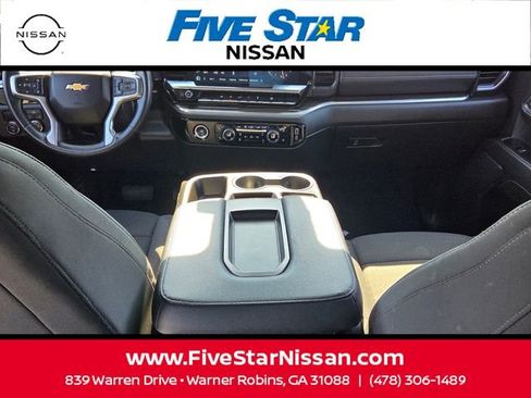 Used 2024 Chevrolet Silverado 1500 LT w/ Protection Package RWD image 8