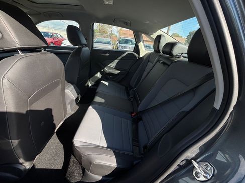 Used 2025 Volkswagen Jetta SE image 26