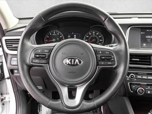 Used 2018 Kia Optima EX w/ Premium Package FWD image 19
