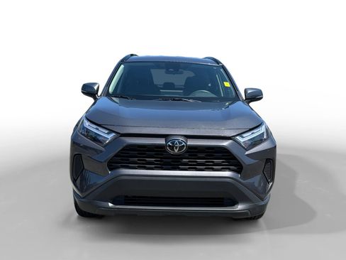 Used 2025 Toyota RAV4 XLE FWD image 8