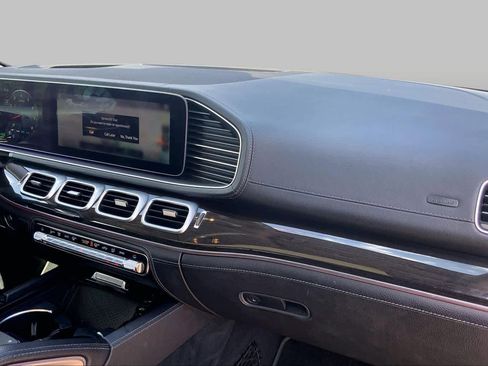 Used 2020 Mercedes-Benz GLS 450 4MATIC image 18