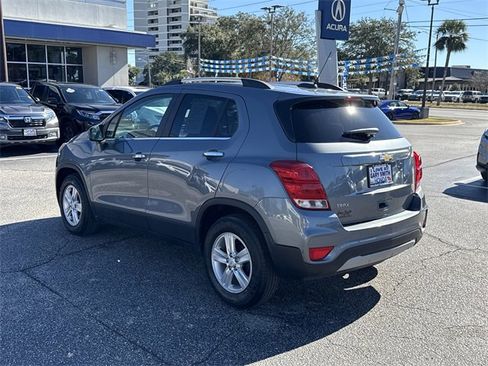 Used 2019 Chevrolet Trax LT w/ LT Convenience Package image 7