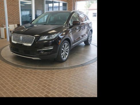 Used 2019 Lincoln MKC Reserve w/ MKC Climate Package image 1