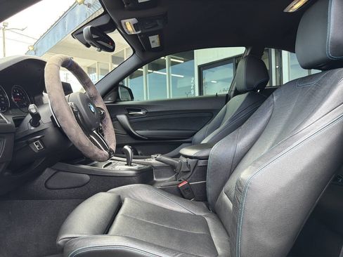 Used 2018 BMW M2 RWD image 34