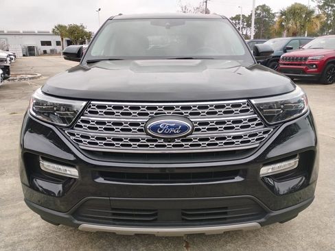 Used 2023 Ford Explorer Limited w/ Equipment Group 301A image 2