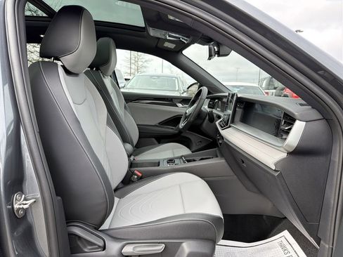 New 2026 Volkswagen Tiguan SE R-Line FWD image 20