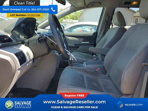 Used 2014 Honda Odyssey EX image 9