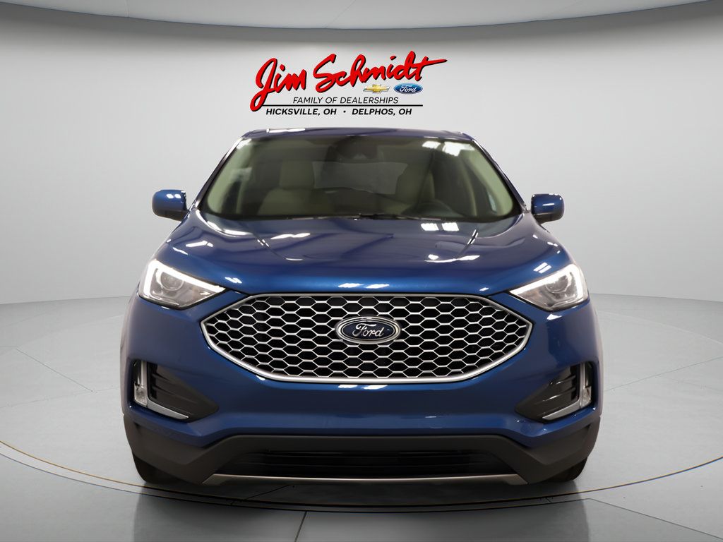Used 2023 Ford Edge SEL w/ Convenience Package AWD/4WD image 3
