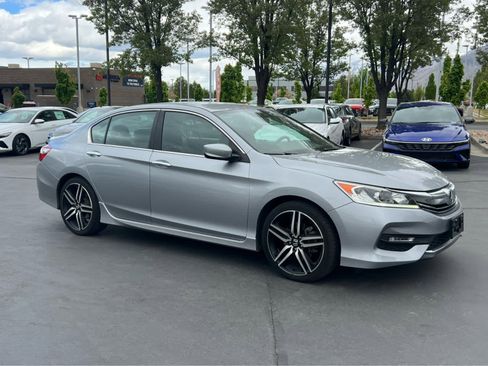 Used 2017 Honda Accord Sport Special Edition image 5