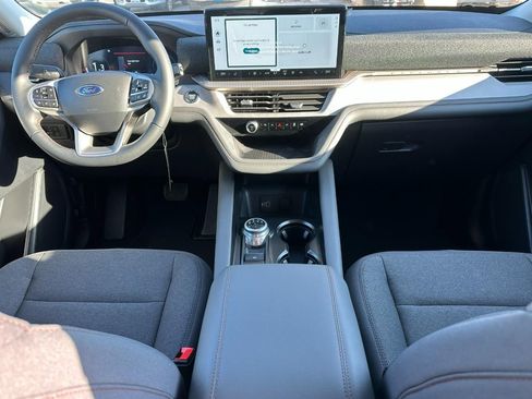 New 2026 Ford Explorer Active image 5