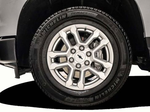 Used 2024 Chevrolet Silverado 1500 W/T w/ WT Value Package image 9