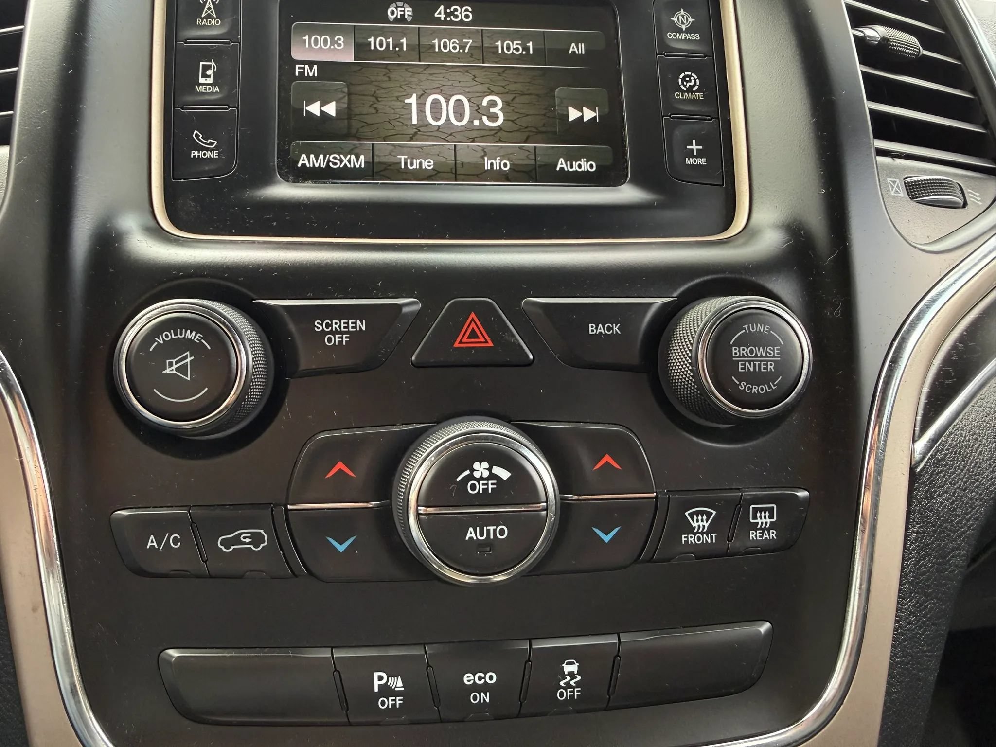 Used 2015 Jeep Grand Cherokee Limited AWD/4WD image 21