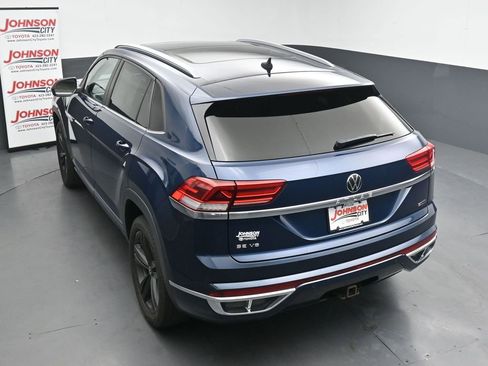 Used 2021 Volkswagen Atlas Cross Sport SE AWD/4WD image 28