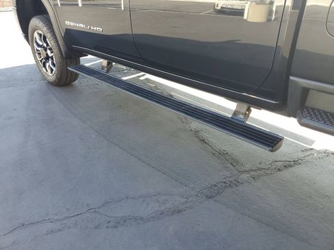 Used 2022 GMC Sierra 2500 Denali w/ Denali Ultimate Package image 28