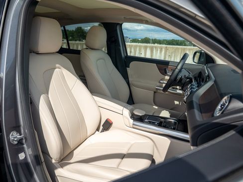 Certified 2023 Mercedes-Benz GLA 250 4MATIC image 29